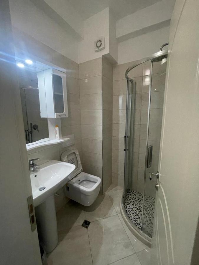 Hotel Ferrara ดูร์เรส ภายนอก รูปภาพ