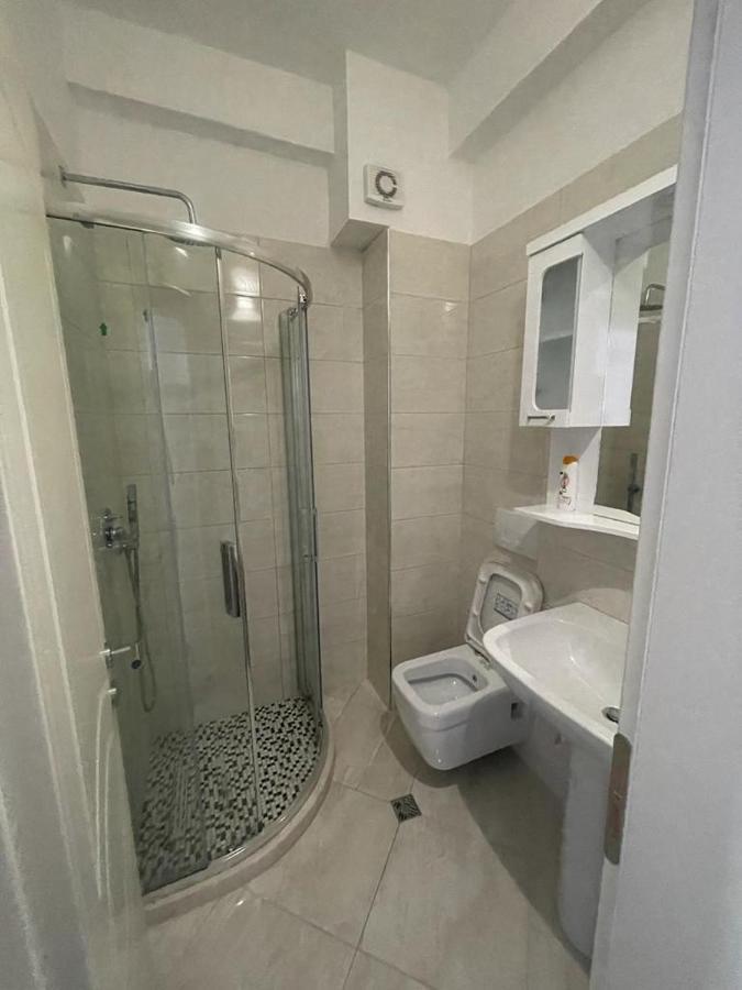Hotel Ferrara ดูร์เรส ภายนอก รูปภาพ